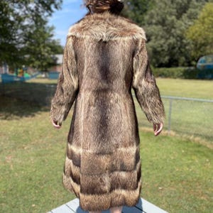 Raccoon Fur Coat: Full-Length Fox Fur Collar - Natural Brown