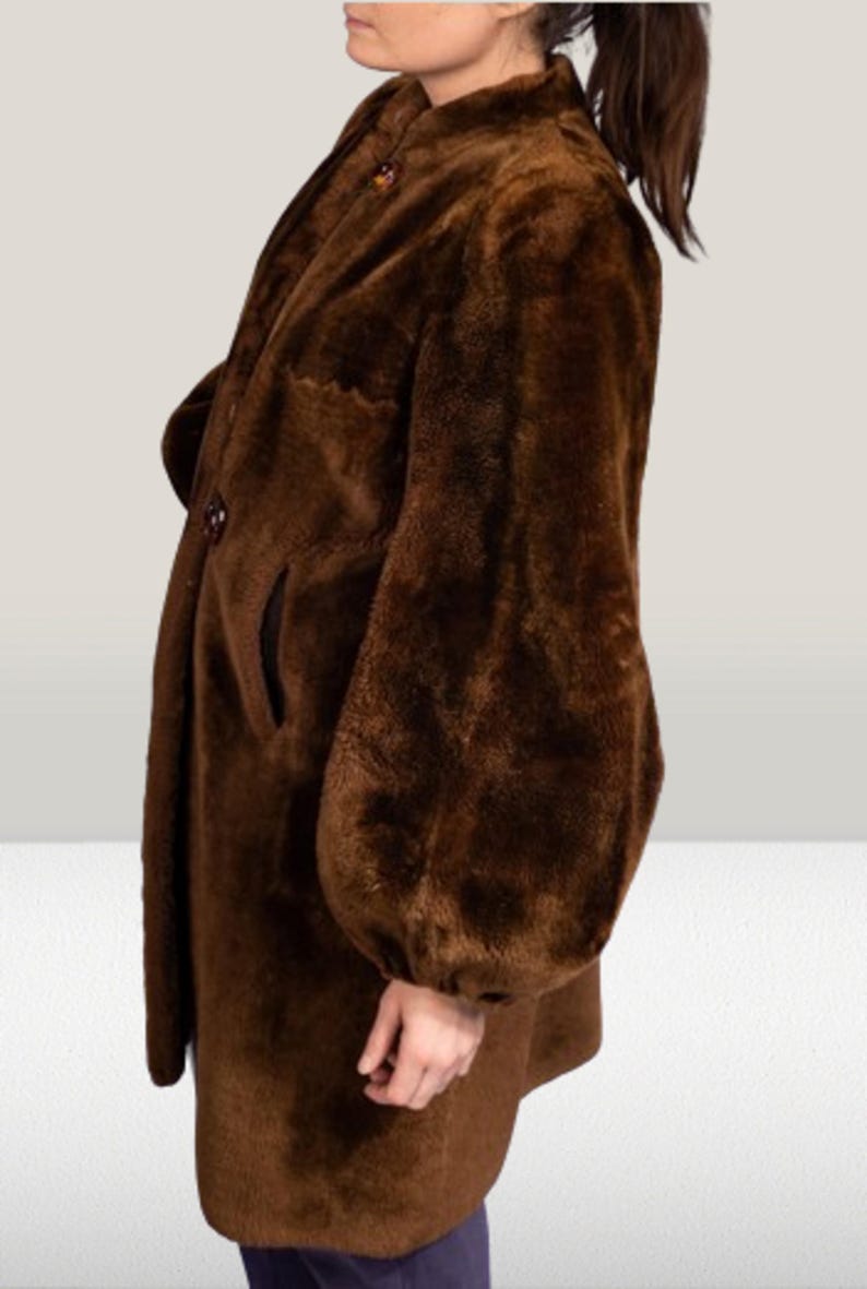 Vintage Brown Mink Fur Coat: Women's Long Elegant Outerwear