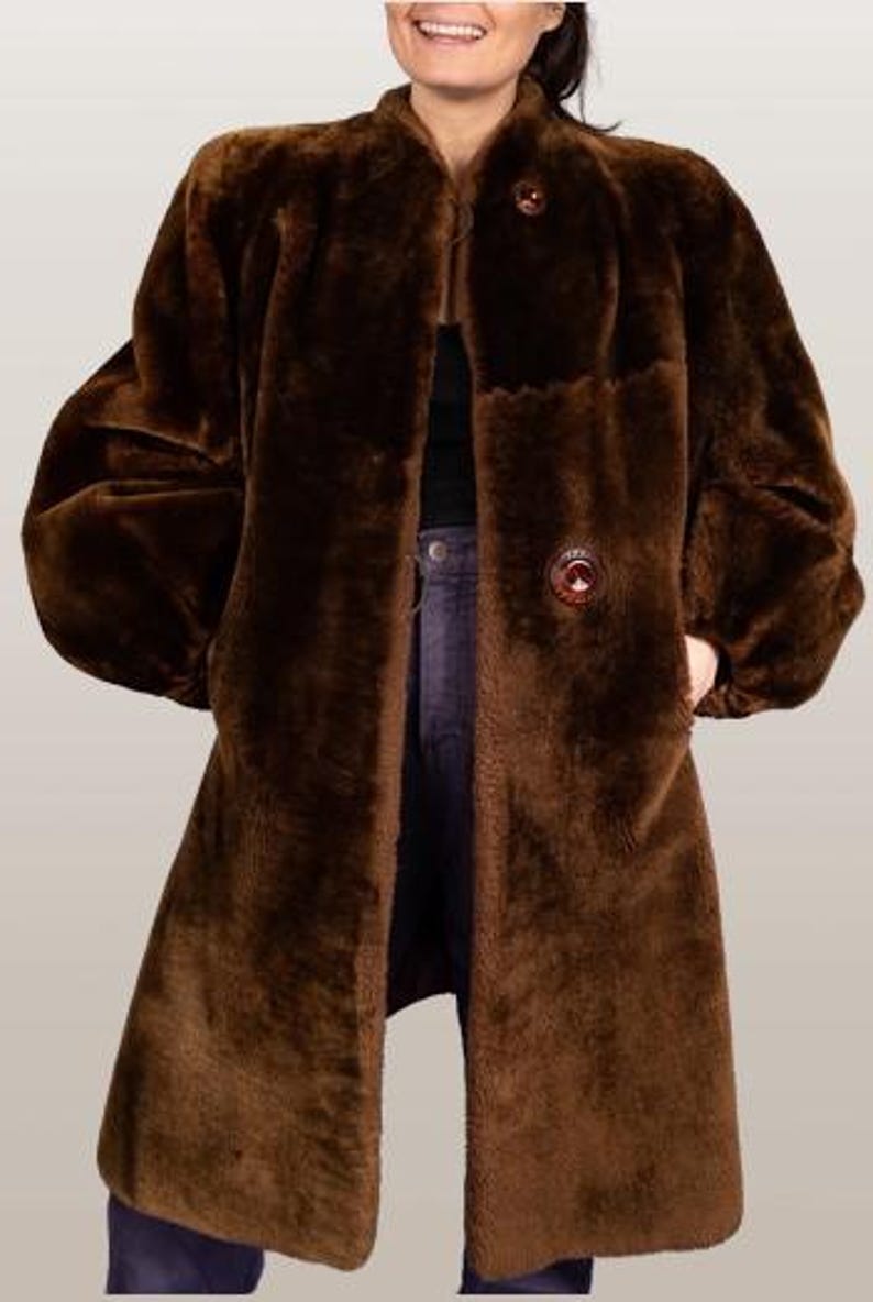 Vintage Brown Mink Fur Coat: Women's Long Elegant Outerwear
