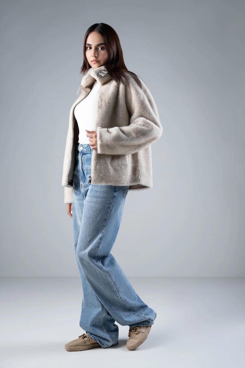 Cream Faux Fur Jacket for Women – Cozy Winter Coat, Chic Streetwear Outerwear, Vegan Friendly