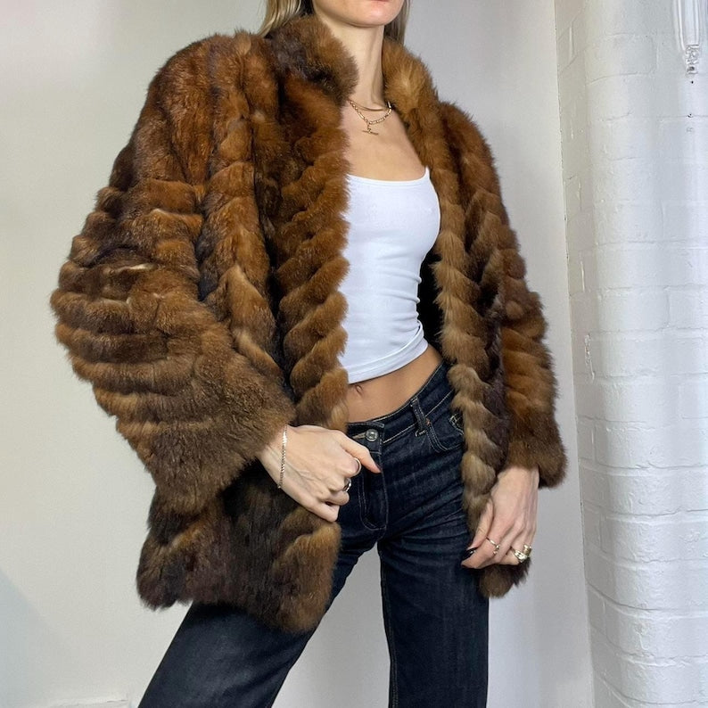 Luxury Vintage Mink Fur Coat: Elegant Brown Winter Jacket