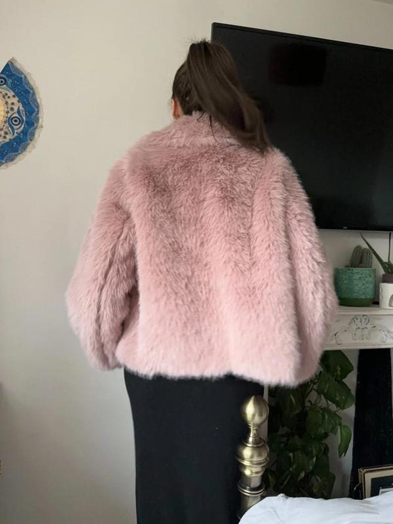 Cropped Faux Fur Jacket: 70s Style Plush Pink Coat