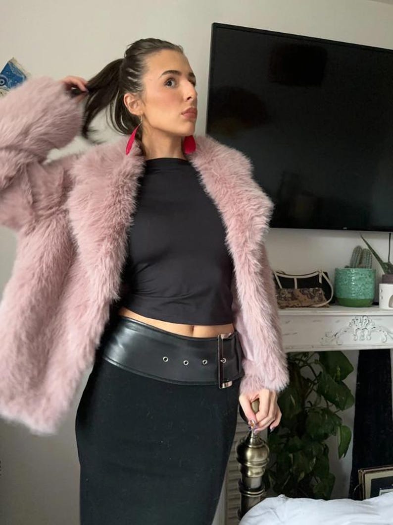 Cropped Faux Fur Jacket: 70s Style Plush Pink Coat