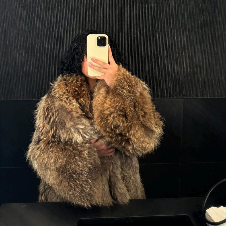Oversized Fox Fur Coat: Women's Mid-Thigh Length, Natural Earth Tones