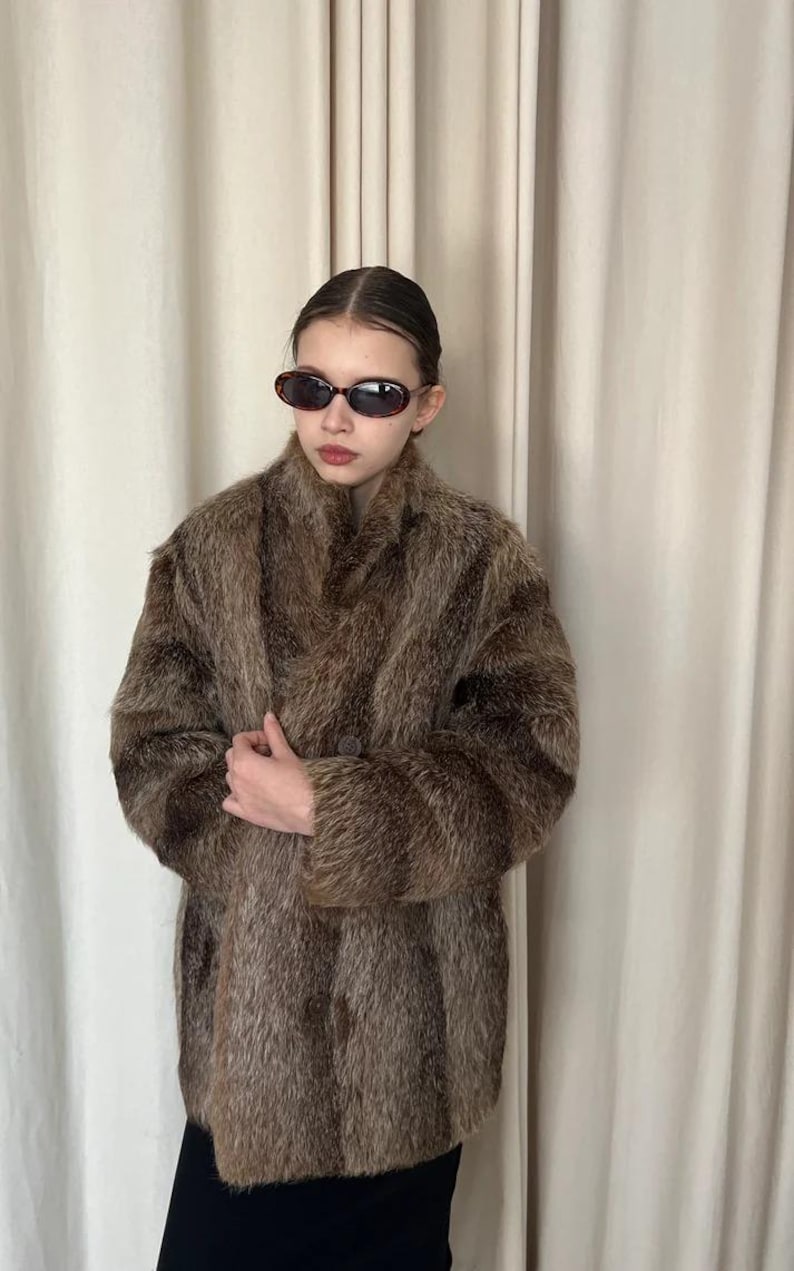 Luxury Handmade Red Fox Fur Coat - Chic Short Design